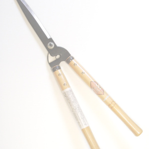 ULTIMATE HEDGE SHEARS